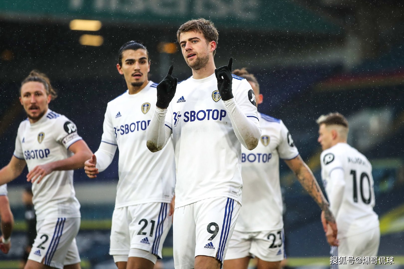 关于今夜纽卡斯尔临场应变——德甲节点到来,引发热议,控场能力受关注的信息 关于今夜纽卡斯尔临场应变——德甲节点到来,引发热议,控场能力受关注的信息