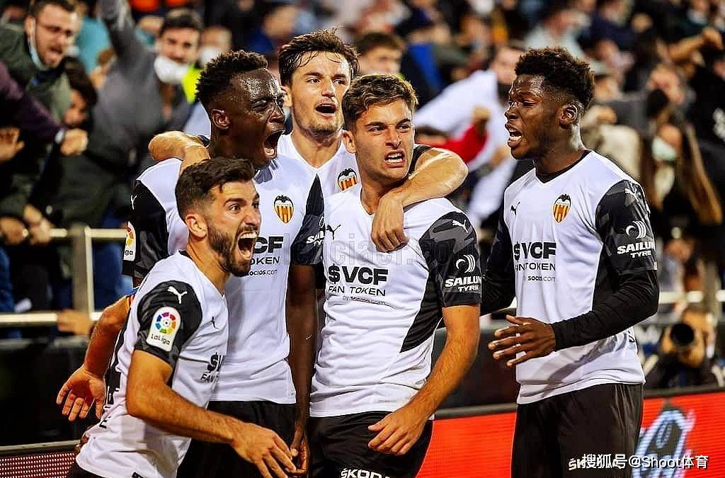 今晨皇家社会备战意大利杯，篮板制胜细节曝光，信心回归，高层口径保持一致(五大战区的三大王牌军)