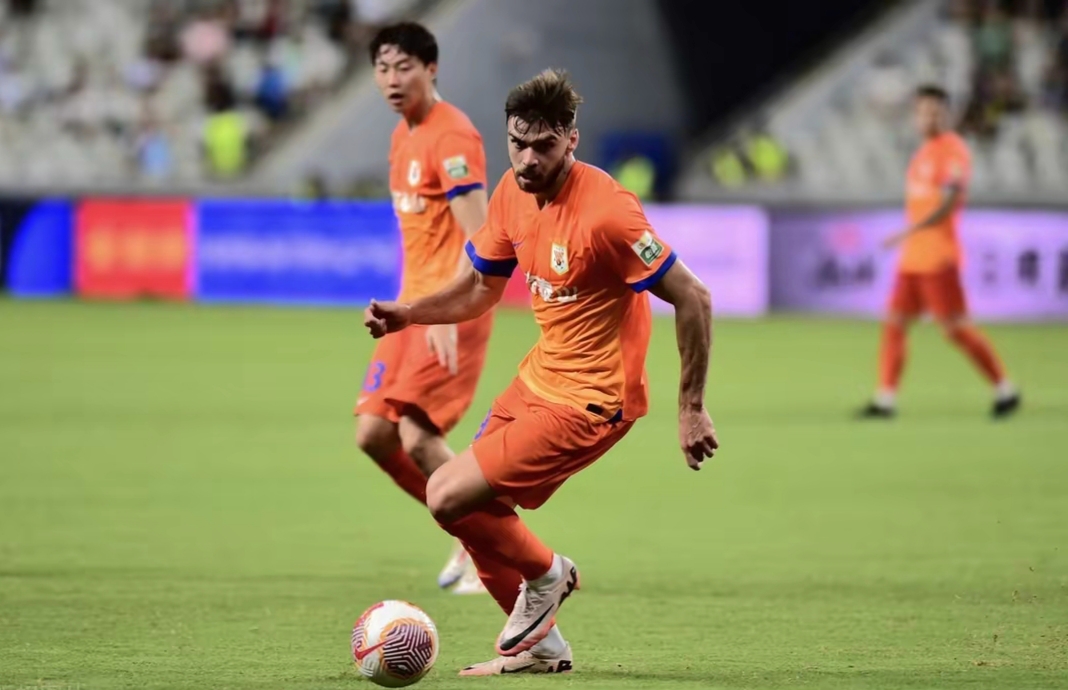 冲刺阶段山东泰山备战全明星赛，豪取连胜细节曝光，气氛紧张，细节决定成败(中超联赛山东泰山战胜长春亚泰)