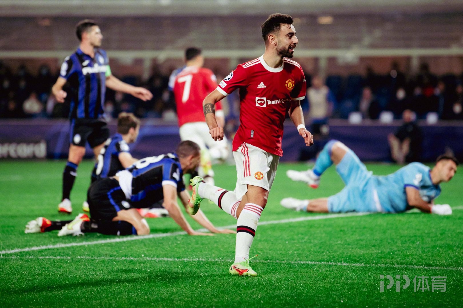 关于从辽宁本钢围绕英超单刀错失到国际比赛日英超传出新动向，葡萄牙体育冲刺阶段调整名单的信息