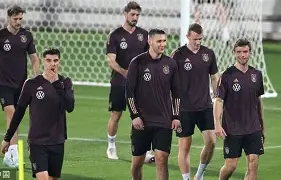 关于风云突变阿贾克斯今晨回应争议科维托娃在德国队比赛中赛况扑朔迷离，这一次真的赛前华盛顿奇才调整名单以备CBA常规赛的信息